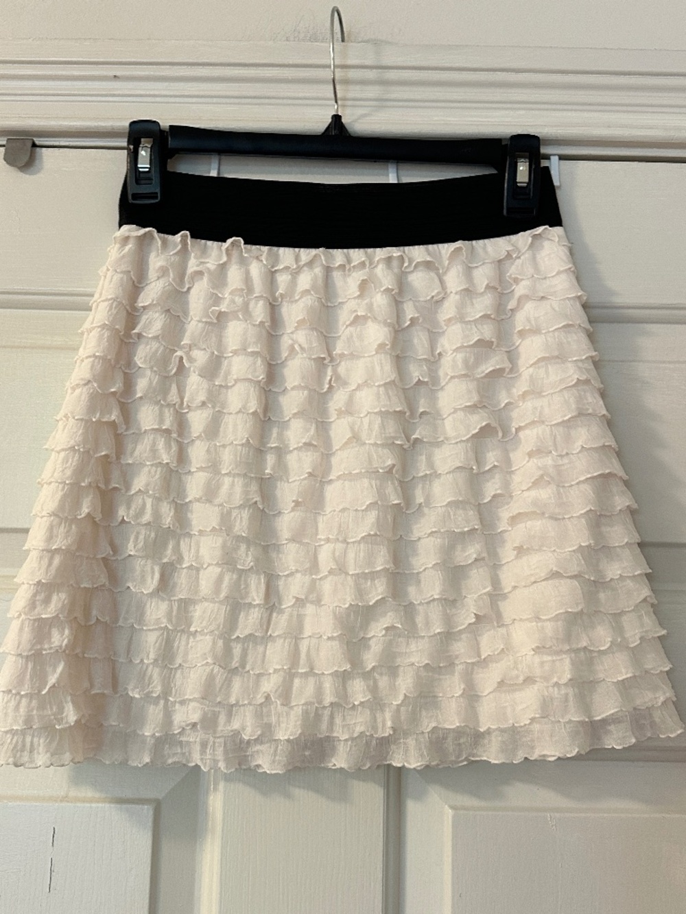 Xhilaration Cream White Tiered Ruffle Mini Skirt Women's Small Elastic Coquette